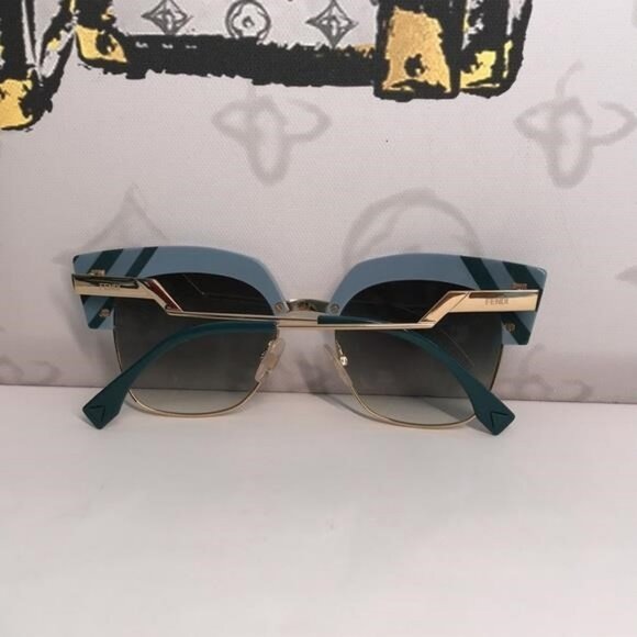 Fendi FF0241/S MVU/9K Women’s Round Sunglasses – Luxury Italian Eyewear - Picture 10 of 11